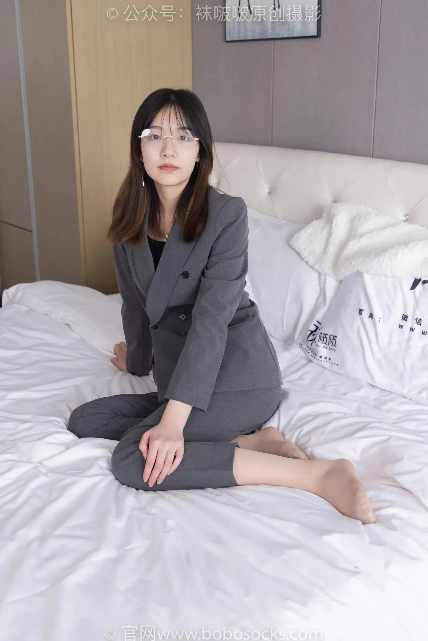 [BoBoSocks袜啵啵]NO.172 小甜豆-高跟鞋、肉丝、ol风 [139P]插图5